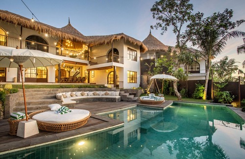 Babakan Villa | RIMBA - ORA BAO COMPLEX
