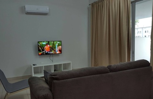 Jenjarom House | Rimbayu Homestay Kota Kemuning,Shah Alam