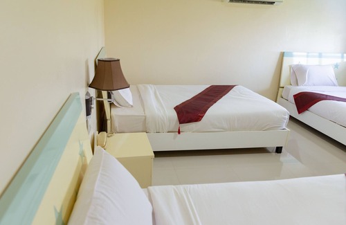Phra Pradaeng Hotel | Rimnam Hotel Suk Sawat 70
