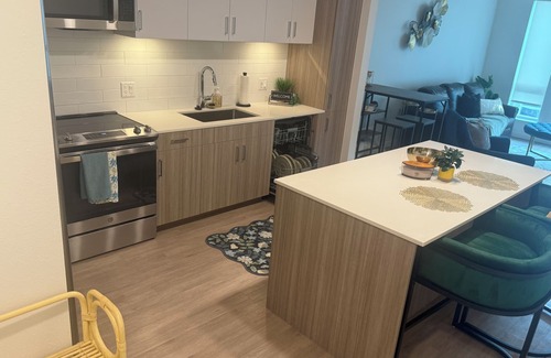 West Colfax Apartment | RiNo Skyline Utopia! - Luxury Amenities - 20% Review Discount