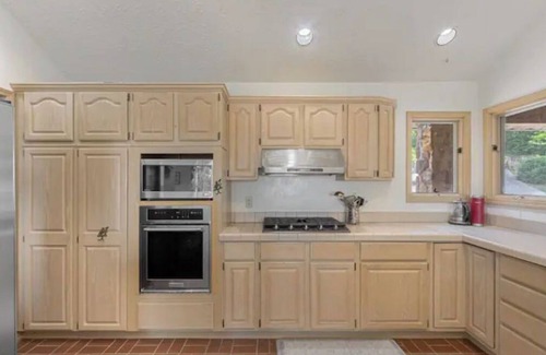 Mount Vernon House | Rio Lakehouse. Sleeps 12!