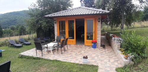 Foca House | Ris kuca za odmor