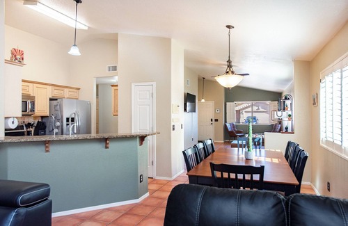 Rita Ranch House | Rita Ranch Retreat - Cozy 4 BD