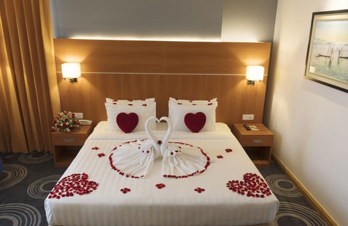 Mandalay Hotel | Ritz Grand Hotel Mandalay