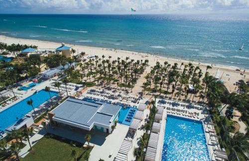 Centro Resort | Riu Playacar - All Inclusive