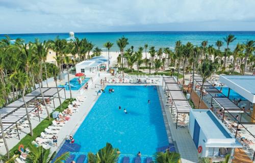 Centro Resort | Riu Playacar - All Inclusive