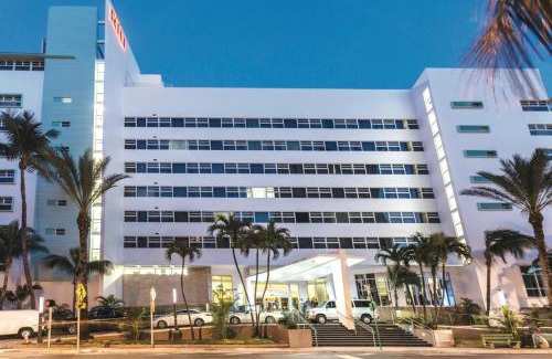 Mid Beach Hotel | Riu Plaza Miami Beach
