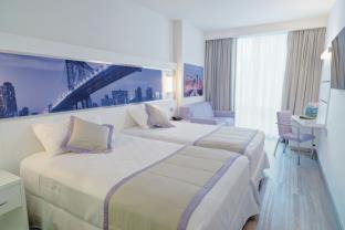Midtown West Hotel | Riu Plaza New York Times Square