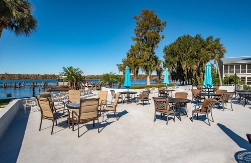 Welaka Condo | River Bend B212