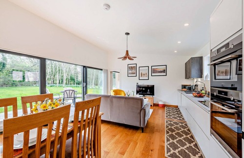 Beckley House | River Birch - Two Bedroom House, Sleeps 4