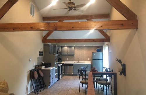 Brookline Station Cabin | River cabin w access. close to town. 35 foot deck