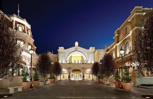 Lemay Hotel | River City Casino and Hotel
