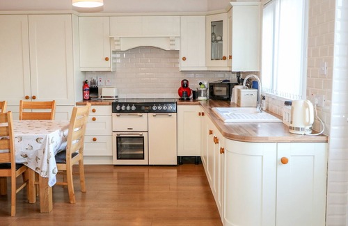 Annalong House | RIVER COTTAGE, pet friendly, with open fire in Annalong, County Down