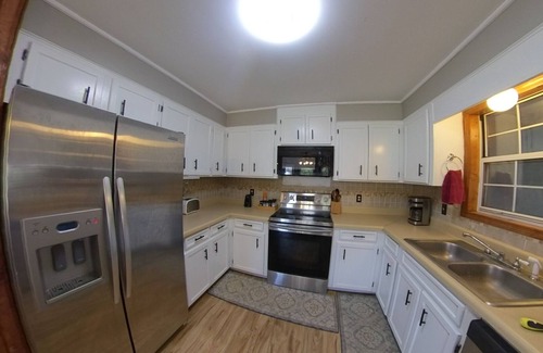 Saluda House | River Dream Lake Murray Getaway