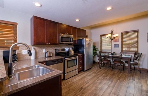 Estes Park Condo | RIVER FRONT! . 3-minute walk to downtown Estes Park!