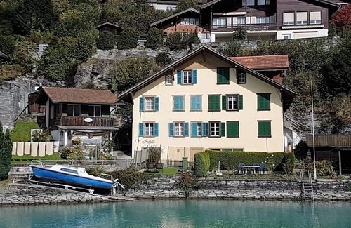 Goldswil Cabin | River front studio apartment. Private balcony with fantastic views. Romantic!