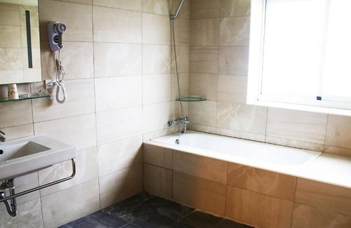 West District Hotel | River Hotel