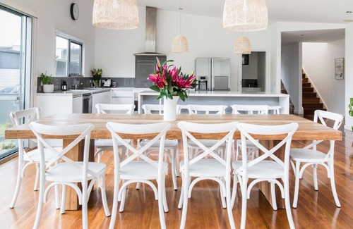 Kennett River House | River House - idyllic riverside and beach location