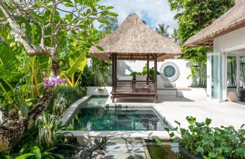 Lodtunduh House | River moon villa