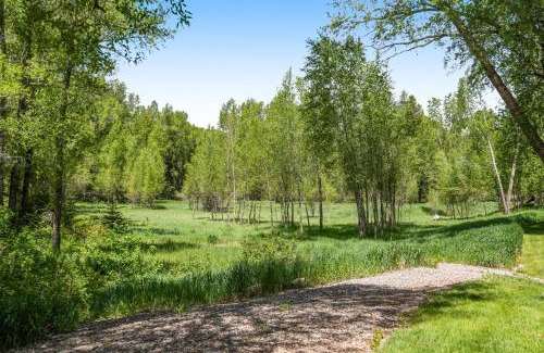 Edwards Apartment | River Pines Retreat