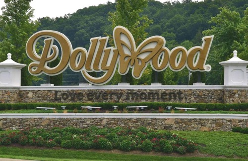 Pigeon Forge House | River Place Condos Riverside #209