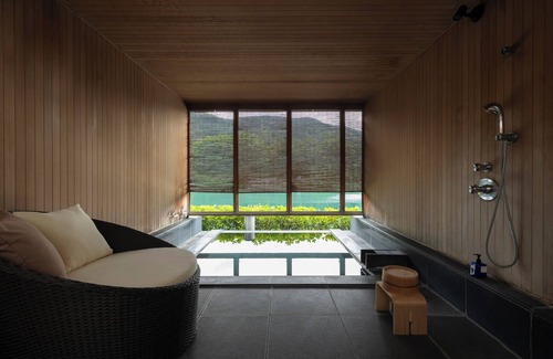 Toyama Hotel | River Retreat GARAKU