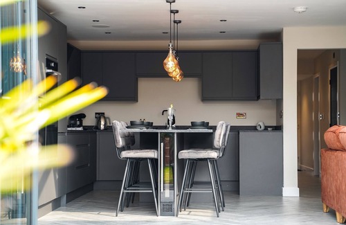 Huntington House | River Retreat - York - Elegant property that sleeps 9 guests in 5 bedrooms