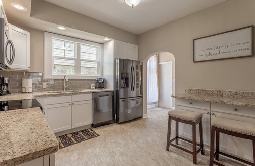 Leavenworth House | River's Echo ~ Downtown Leavenworth ~ Hot Tub ~ Walk Everywhere!