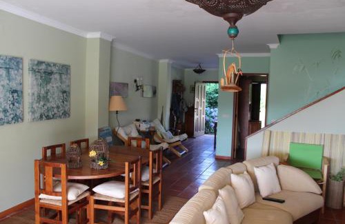 Gondarem House | River-side Villa