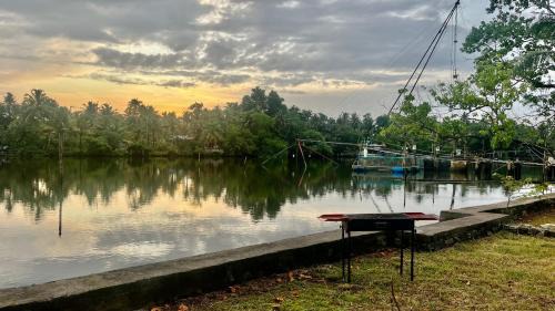 North Paravur House | River Song Villa
