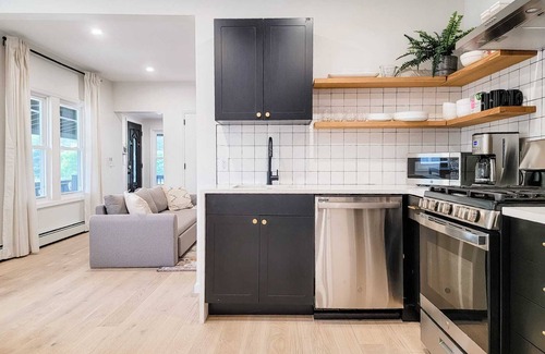 Warrensburg House | River Street - Lake George, Glens Falls