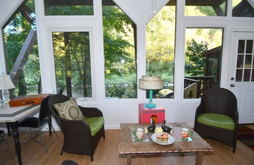 Great Cacapon Cabin | River Time Cabin -time Floats Away!