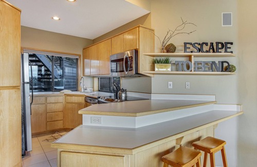 Century West Condo | River View Condo, Close To Town/Mountain, Private Hot Tub