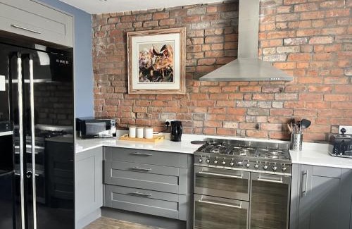 Keynsham Apartment | River View