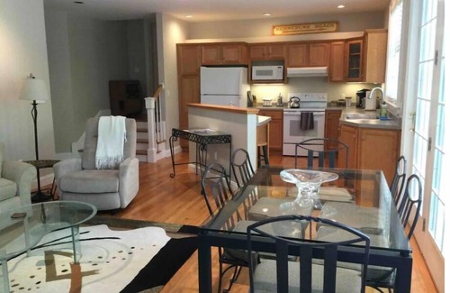 Kennebunkport Apartment | River view living in Kennebunkport - New to VRBO.Tranquil and clean.