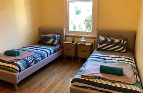Devonport Villa | Riverbank villa