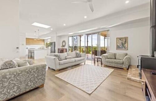 Tamborine House | Riverbend Ranch Tamborine Village