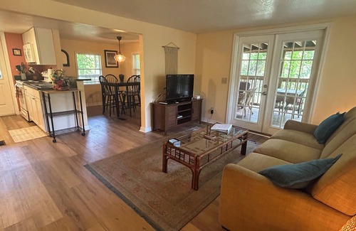 Ruskin House | Riverbend Retreat on the Little Manatee River