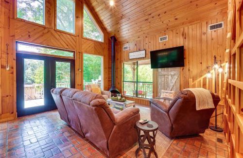 Seminary House | Riverfront Cabin with Outdoor Oasis in Seminary!