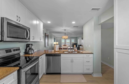 Port Charlotte Apartment | Riverfront Condo w Water Views-Heated Pool