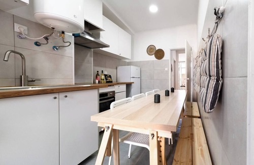 Santo Estevao Apartment | Riverfront Elegance | 4+1BR Spacious Retreat
