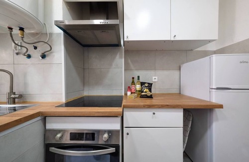 Santo Estevao Apartment | Riverfront Elegance | 4+1BR Spacious Retreat