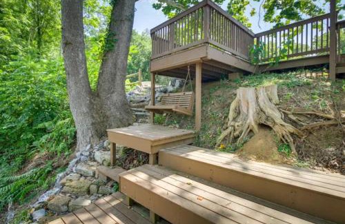 Lexington House | Riverfront Home (Apartment and Bar)