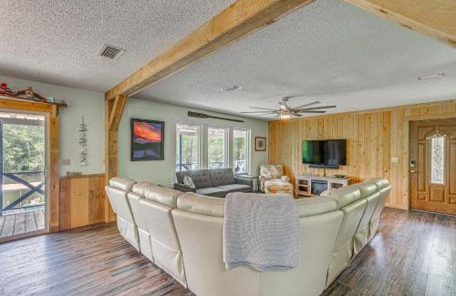 Milton House | Riverfront Milton Cabin with Boat Ramp and Dock!