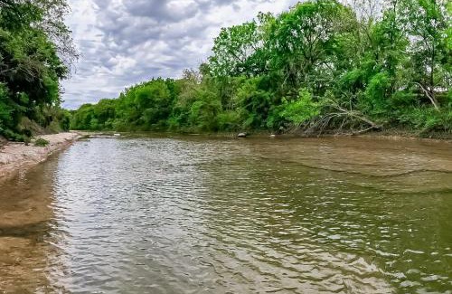 Liberty Hill House | Riverfront Oasis 2