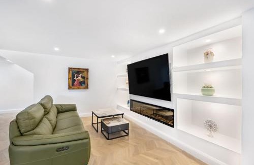 Pleasure Point House | Riverfront Oasis Spacious 5BR Luxury w 10m Pool