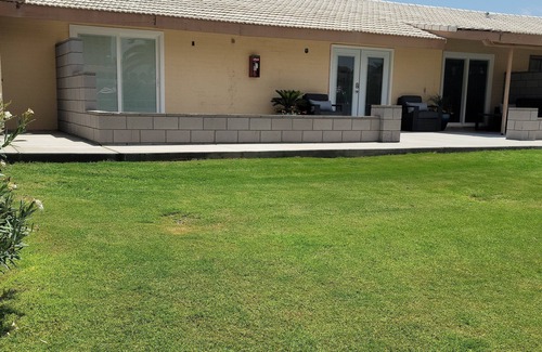 Laughlin House | Riverfront Oasis! Sleeps 9