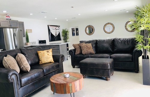 Laughlin House | Riverfront Paradise! Sleeps 7