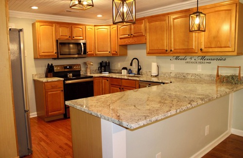 Walland Cabin | Riverfront Retreat! 2 bdrm/2 bath with direct river access - Newly remodeled!