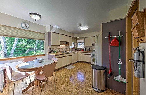 Glendale House | Riverfront Retreat ~ 4 Mi to Downtown Milwaukee!